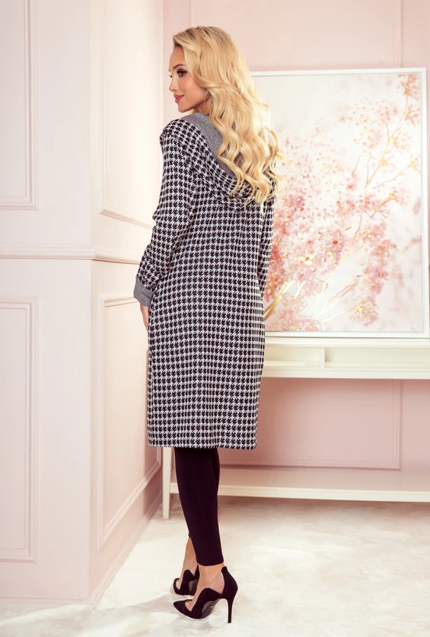 218-6 Coat with hood and pockets - houndstooth