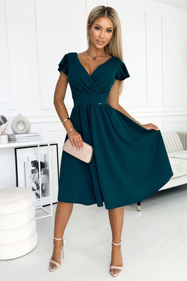 425-1 MATILDE Dress with a neckline and short sleeves - green