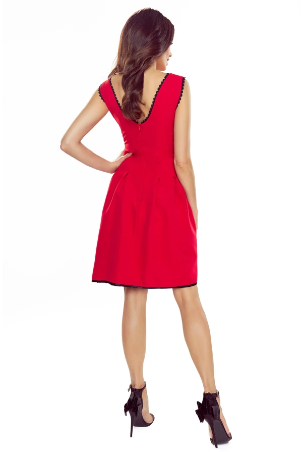 452-4 Flared dress with lace in the neckline - red
