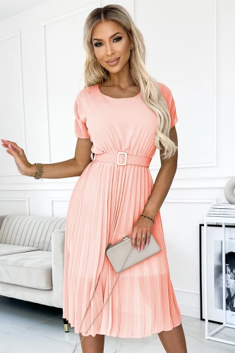 plisowana sukienka