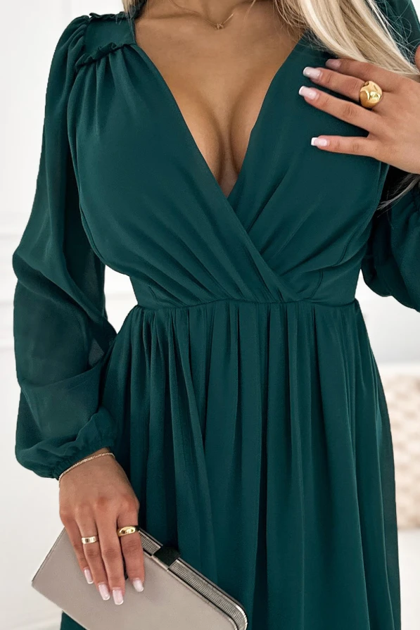 MILA Chiffon midi dress with long sleeves and neckline - green